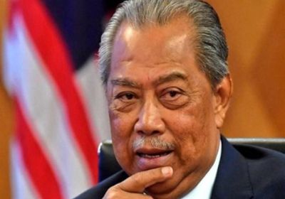  رئيس الوزراء الماليزي بعد تلقيه الجرعة الثانية من لقاح كورونا: استبعد الإغلاق