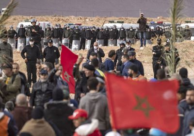 تظاهرات حاشدة عقب طرد الجزائر مزارعين مغاربة