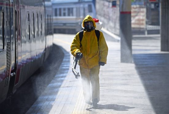  روسيا تُسجل 443 وفاة و9699 إصابة جديدة بكورونا