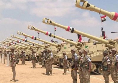 الجيش المصري يهدي نظيره السوداني معدات وآليات عسكرية