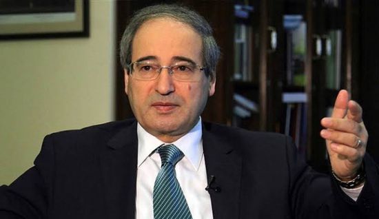 في أول زيارة خليجية.. وزير خارجية سوريا يصل سلطنة عمان