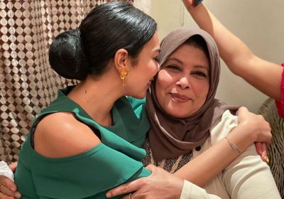 مريهان حسين تحتفل بعيد الأم مع والدتها
