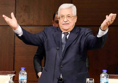 محمود عباس يتلقى لقاح كورونا ويوجه بهذا الأمر