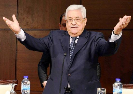 محمود عباس يتلقى لقاح كورونا ويوجه بهذا الأمر