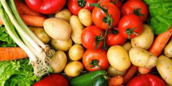 أسعار الخضروات والفواكه بأسواق العاصمة عدن اليوم الأحد