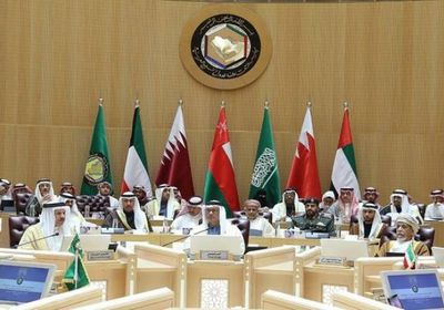 التعاون الخليجي يؤكد على ضرورة إنهاء أزمة اليمن سياسيًا