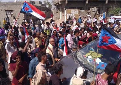 الحوطة تنتفض على فساد تركي ومخطط تجويعها