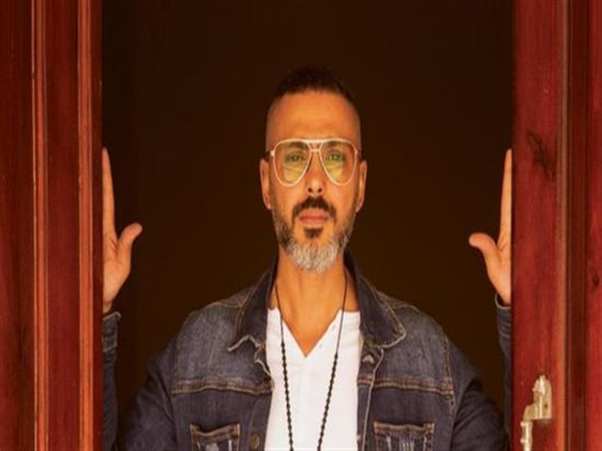 شريف عبد المنعم يطرح "عشرة زمان"