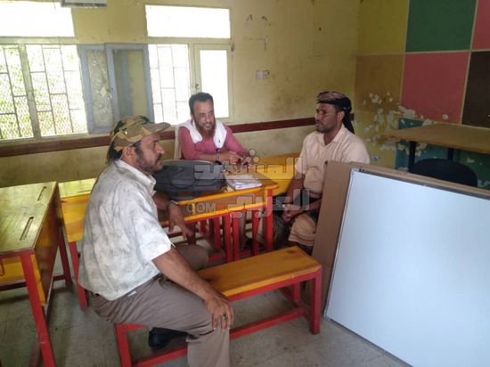 "انتقالي خنفر" يدعم مدرسة الحمزة في جعار بـ "سَبّورات"