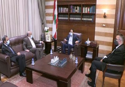 الحريري يستقبل قيادات سياسية لبنانية لمناقشة أوضاع البلاد