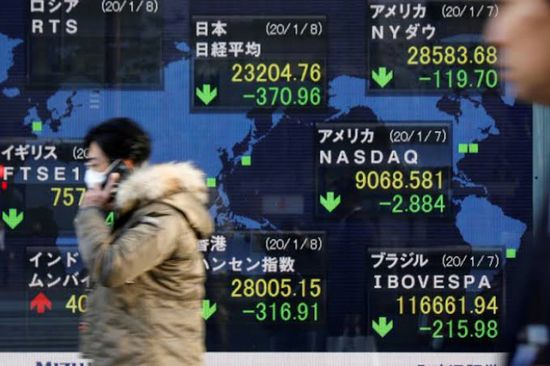 بورصة اليابان تواصل نزيف خسائرها بفعل مخاوف عودة الإغلاق