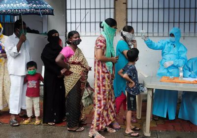  الهند تقرر تعليق صادرات لقاح "أسترازينيكا"