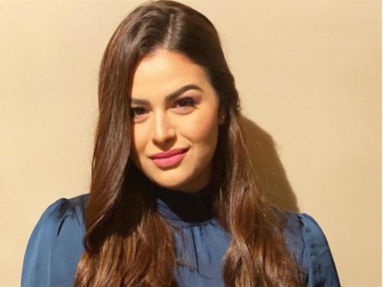 إصابة والدة هنادي مهنا بفيروس كورونا