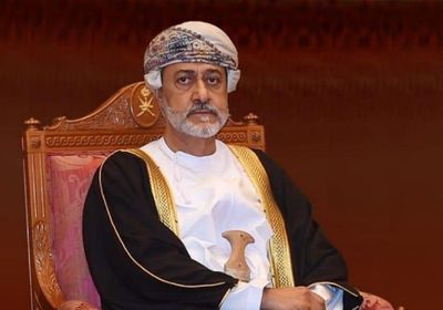 سلطان عمان يعزي الشيخ محمد بن راشد في وفاة شقيقه