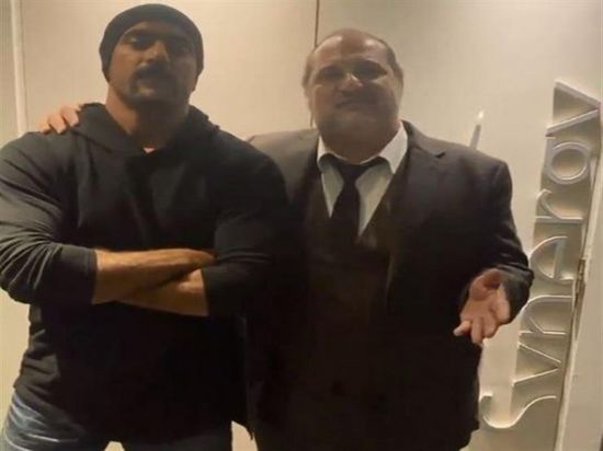 بالفيديو.. خالد الصاوي وأحمد العوضي يروجان لمسلسل "اللي ملوش كبير"