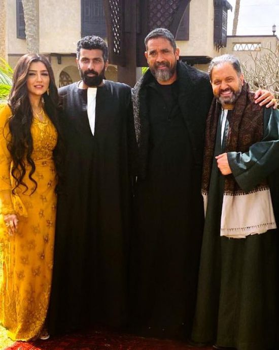 إدوارد مع أمير كرارة ومي عمر في كواليس "نسل الأغراب"