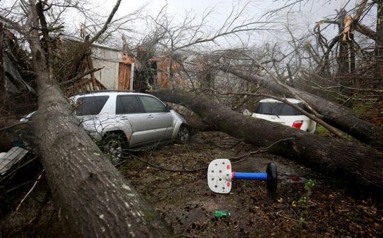  مقتل 5 أشخاص في إعصار ضرب ولاية ألاباما الأمريكية