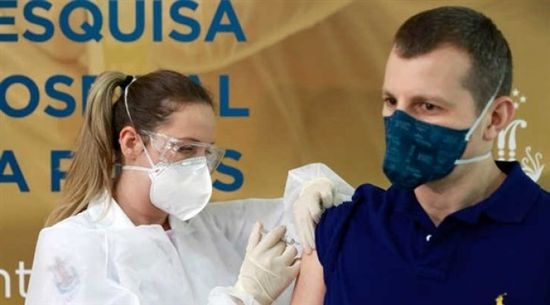 الشيوخ البرازيلي يتوقع تطعيم مليون شخص يوميًا أول أبريل