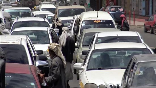 سيارات فارهة لقيادات الحوثي من أموال الزكاة