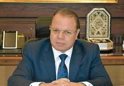  النائب العام يأمر بالتحقيق العاجل في انهيار مبنى جسر السويس بمصر