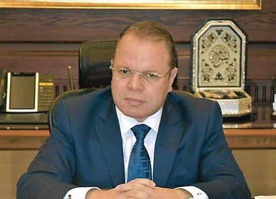 النائب العام يأمر بالتحقيق العاجل في انهيار مبنى جسر السويس بمصر