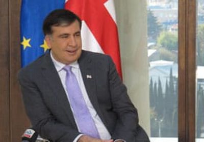 بعد اتهامه في قضايا جنائية.. رئيس جورجيا الأسبق يطالب بالسماح له بالعودة لبلاده