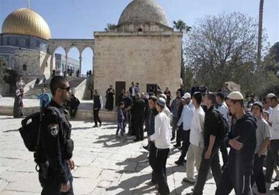 66 مستوطنا يقتحمون باحات المسجد الأقصى