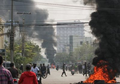  قوات الأمن في ميانمار تفتح النار على تجمع أثناء جنازة لأحد المتظاهرين