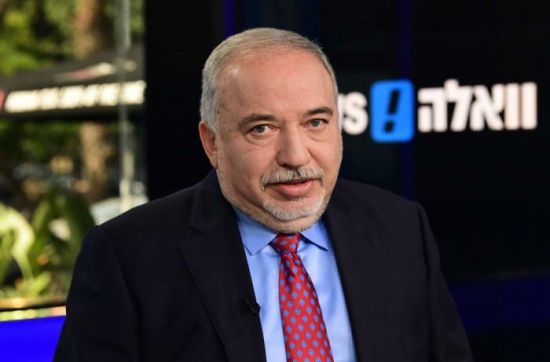 ليبرمان يعلن ترشيحه يائير لابيد لرئاسة الحكومة الإسرائيلية