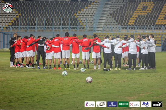 النني ومحمد شريف أساسيان في تشكيل المنتخب أمام جزر القمر