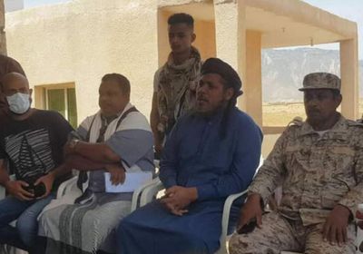 "التنمية" و"الانتقالي" يجمعان شيوخ سقطرى لتلبية متطلبات الخريف