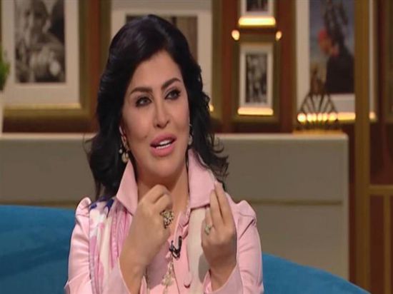 عمرو الليثي يعلن تأجيل إذاعة حلقة الفنانة جومانا مراد بعد وفاة ابنتها