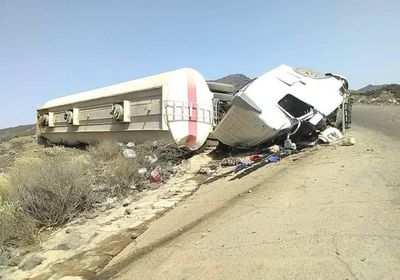 انقلاب قاطرة وقود بمرتفعات جبال العرقوب