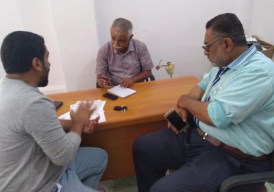 "انتقالي لحج" يتفقد سير العمل في مؤسسة الكهرباء