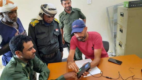 تفعيل الحضور بالبصمة لمنتسبي شرطة سقطرى