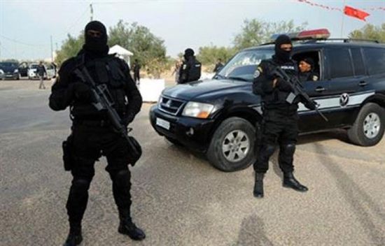 زوجته فجّرت نفسها.. الأمن التونسي يعتقل متشددًا