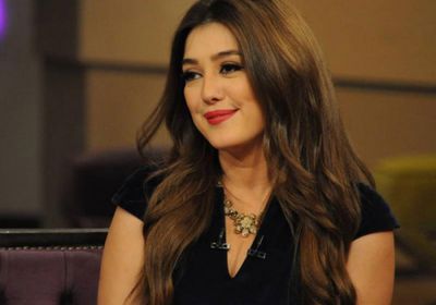 كندة علوش تحكي عن أول قصة حب في حياتها (فيديو)