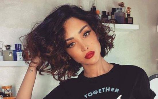 نجوم الفن يقدمون واجب العزاء لبسمة بوسيل في وفاة والدها