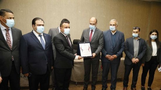 العراق ولبنان يبرمان اتفاقًا بتبادل النفط مقابل الخدمات الطبية والاستشفائية