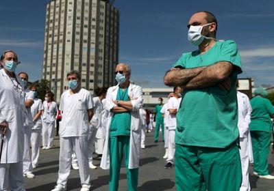 إصابات كورونا تتخطى حاجز الـ130 مليونًا في العالم