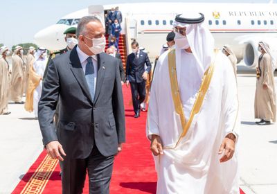 "بين أهله في الإمارات".. محمد بن زايد يُرحب بالكاظمي