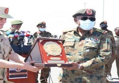 رئيس أركان حرب القوات المسلحة المصرية: نقف في خندق واحد بجانب الجيش السوداني