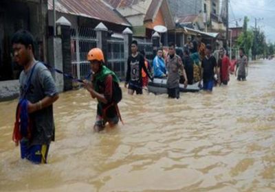  ارتفاع حصيلة المفقودين في انهيارات أرضية شرق إندونيسيا إلى 44 شخصا