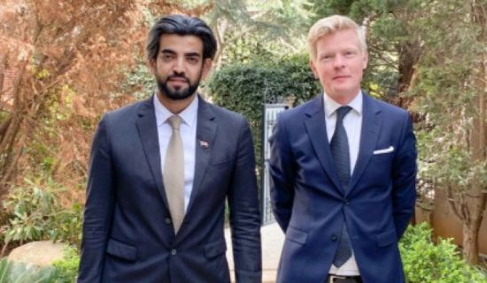 البيض وجروندبرج يبحثان مسارات السلام في الجنوب واليمن