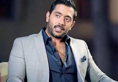 أحمد فلوكس ينشر صور نادرة تجمعه بتامر حسني