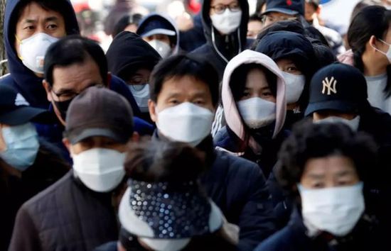 كورونا.. كوريا الجنوبية تسجل 668 إصابة جديدة