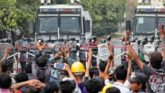  مقتل 11 متظاهرًا برصاص الأمن في ميانمار
