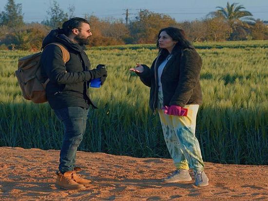 نهال نبيل وحسن نصير يجتمعان في كليب "قوة خارقة"