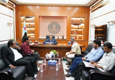 "الانتقالي": حريصون على رعاية أسر الشهداء والجرحى