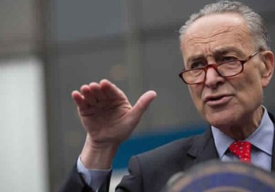 زعيم الديمقراطيين بالكونجرس يتوعد بالقضاء على العنف المسلح